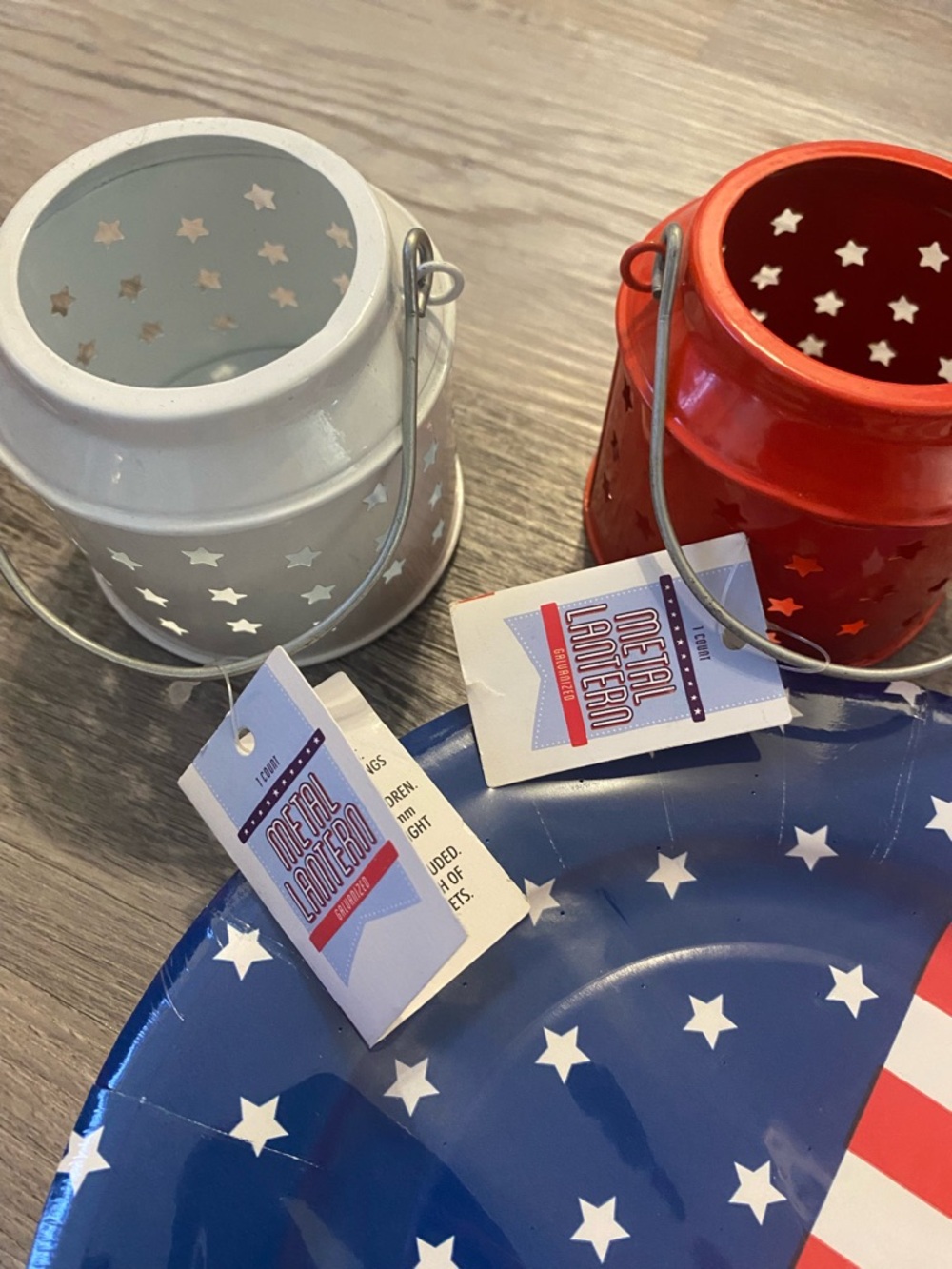 4th Of July Patriotic Picnic Lot Decor Plates, Napkins, Cutlery, Tin Basket, - Picture 4 of 10